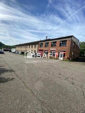 Bâtiment commercial et industriel de 800m²