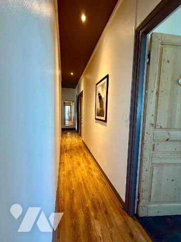 DUNKERQUE, on pose ses meubles dans cette Magnifique MAISON 1930 de 237 m² habitables, baignée ...