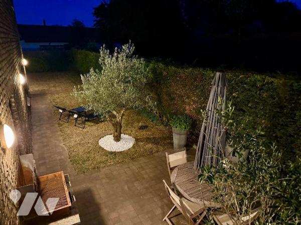 DUNKERQUE, on pose ses meubles dans cette Magnifique MAISON 1930 de 237 m² habitables, baignée ...