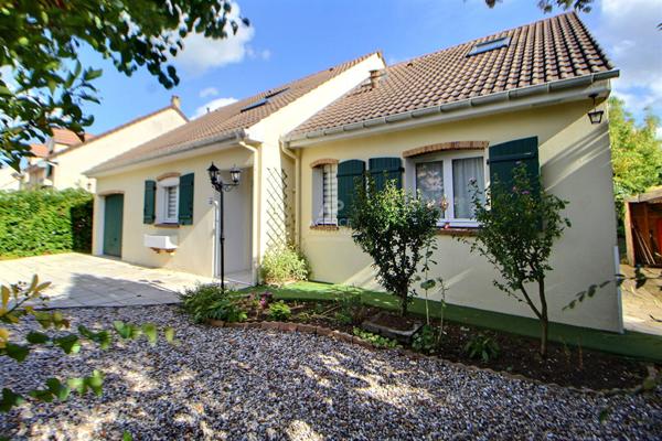 Maison Vernouillet 7 pièce(s) 165 m2 €525 000 ** - Référence 1659