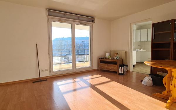 Appartement à vendre    2 pièces • 43,80 m2 Évry