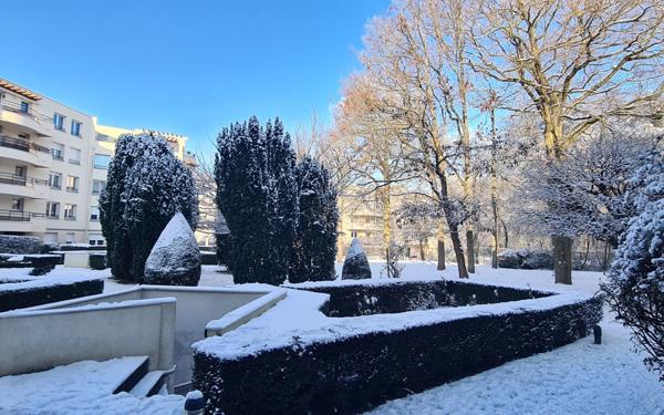 Appartement à vendre    2 pièces • 43,80 m2 Évry