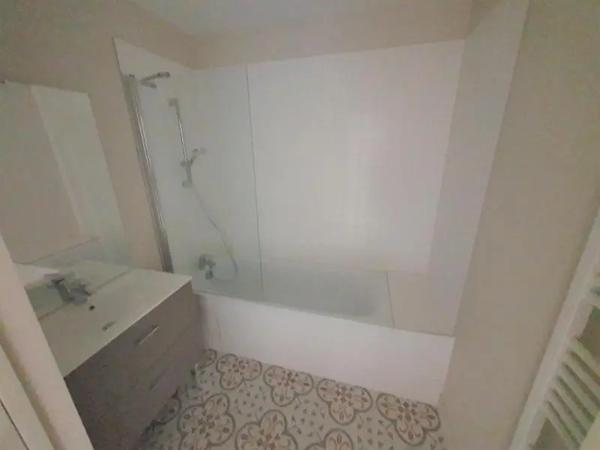 Appartement à louer 2 pièces 52.15m² Mâcon (71000)