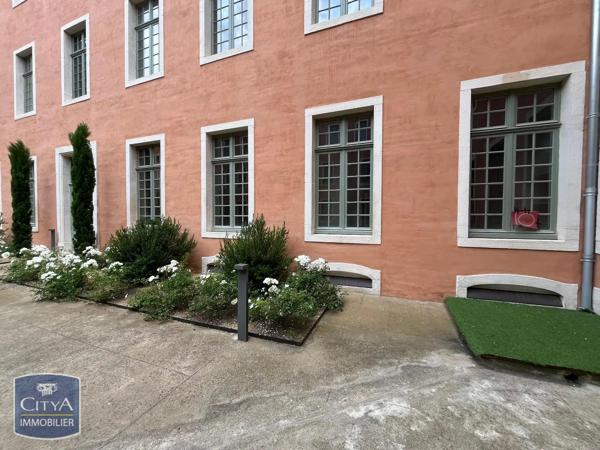 Appartement à louer 2 pièces 52.15m² Mâcon (71000)