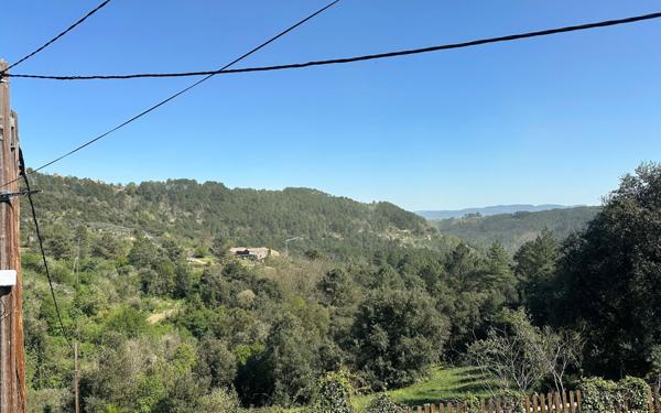 Maison à louer    4 pièces •  Saint-André-Lachamp