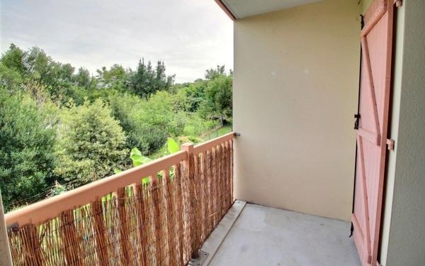 Appartement à vendre    3 pièces •  Orthez