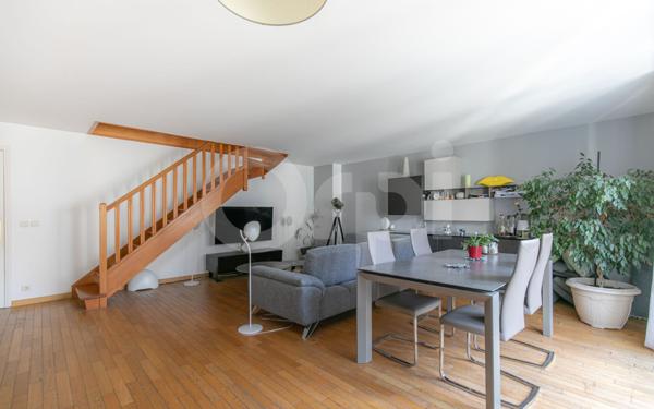 Appartement à vendre    5 pièces • 98,30 m2 Émerainville
