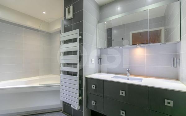 Appartement à vendre    5 pièces • 98,30 m2 Émerainville