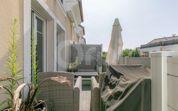 Appartement à vendre    5 pièces • 98,30 m2 Émerainville