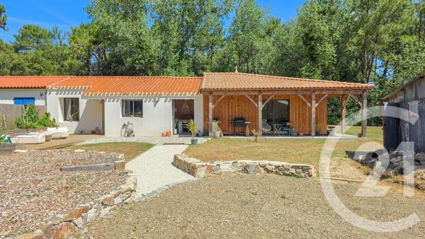 Maison à vendre  4 pièces - 119,63 m 2   CHATEAU D OLONNE  - 85