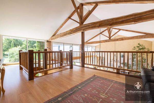 Vente Propriété 13 pièces 425 m2 à Cleppé