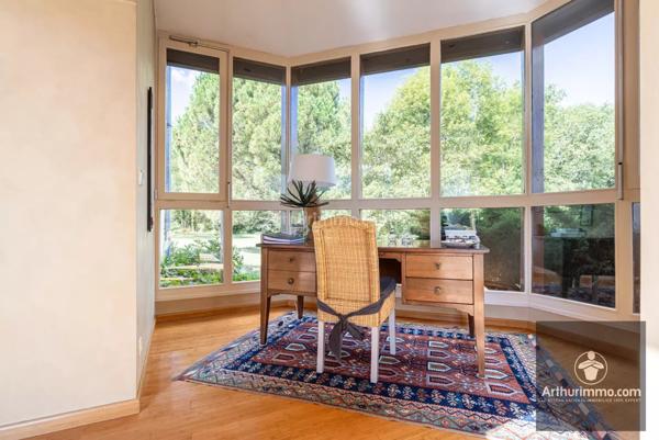 Vente Propriété 13 pièces 425 m2 à Cleppé