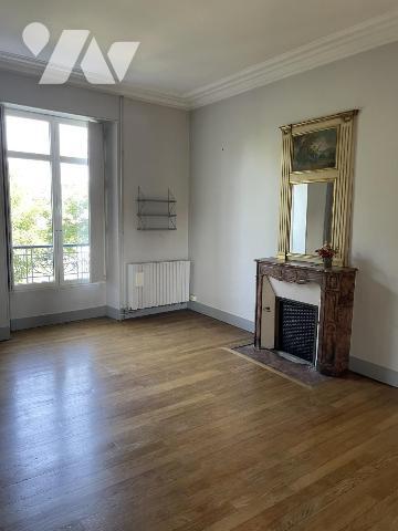MAISON DE CARACTÈRE LE MANS CENTRE