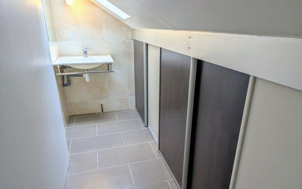 Maison à vendre    4 pièces • 105,06 m2 Saint-Jean-de-la-Ruelle