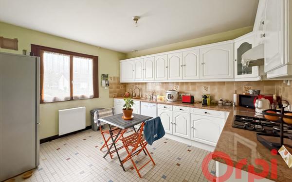 Maison à vendre    3 pièces • 80 m2 Saint-Amand-Montrond