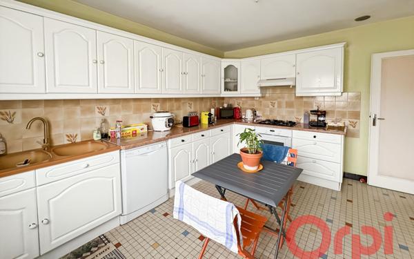 Maison à vendre    3 pièces • 80 m2 Saint-Amand-Montrond