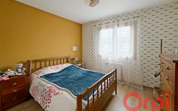 Maison à vendre    3 pièces • 80 m2 Saint-Amand-Montrond