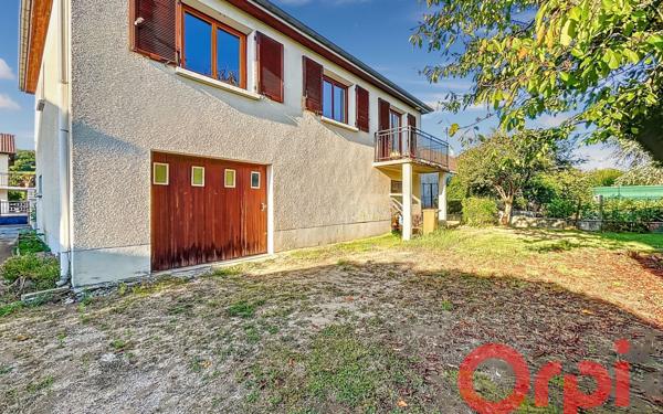 Maison à vendre    3 pièces • 80 m2 Saint-Amand-Montrond