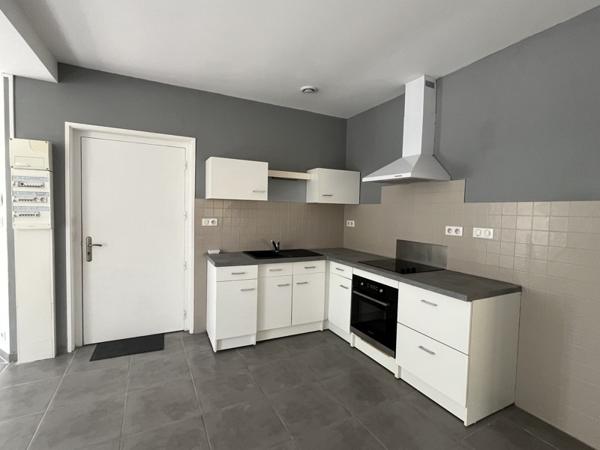 Appartement à louer 480 € CC St-Martial-d'Artenset 2 p 45 m² DPE D