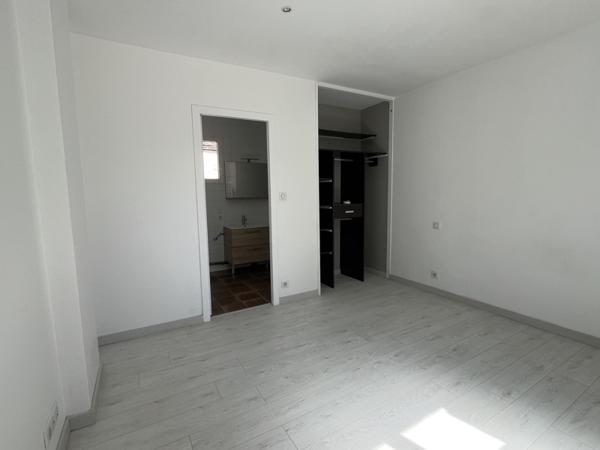 Appartement à louer 480 € CC St-Martial-d'Artenset 2 p 45 m² DPE D
