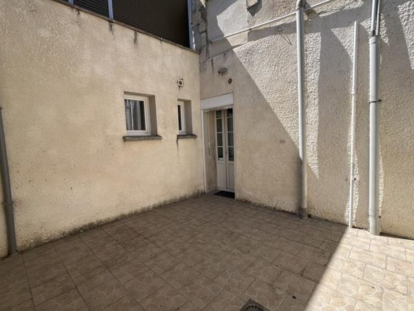 Appartement à louer 480 € CC St-Martial-d'Artenset 2 p 45 m² DPE D