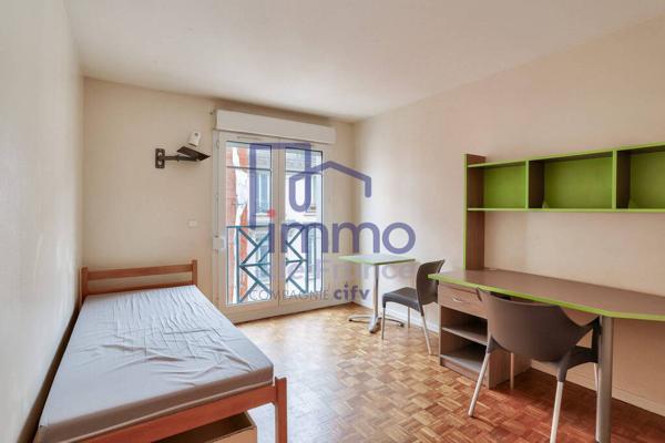 LYON 7 PROX UNIVERSITES