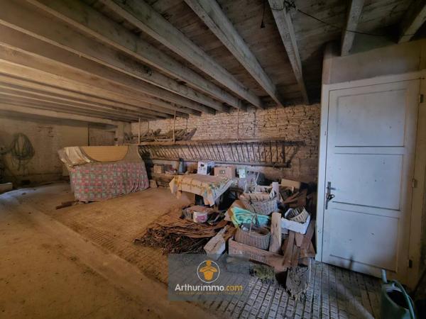 Vente Maison 4 pièces 163 m2 à Saint-Hilaire-la-Palud