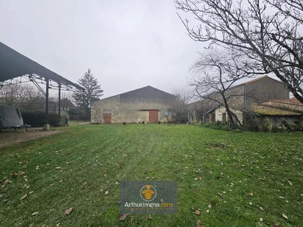 Vente Maison 4 pièces 163 m2 à Saint-Hilaire-la-Palud