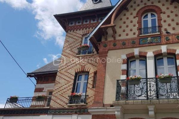 Demeure de 240,30 m²