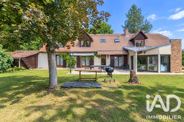 Maison à vendre 8 pièces 205 m² Changé