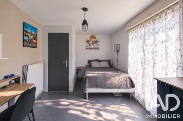 Maison à vendre 8 pièces 205 m² Changé