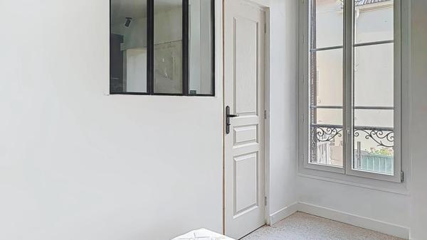 Studio-2 pièces de 22m2 avec un vrai coin nuit