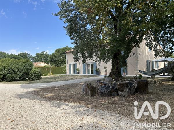 Maison à vendre 11 pièces 305 m² Saint-Julien-l'Ars