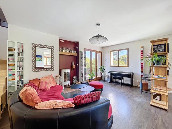 Auzeville-Tolosane - Villa 205 m²  - 8 pièces