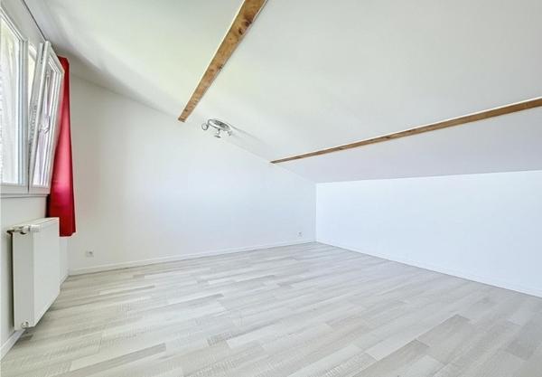 Auzeville-Tolosane - Villa 205 m²  - 8 pièces