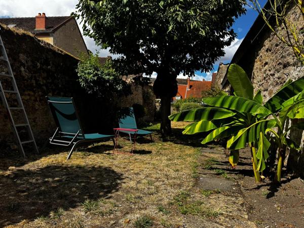 Maison atypique avec terrasse au cœur d’Autun