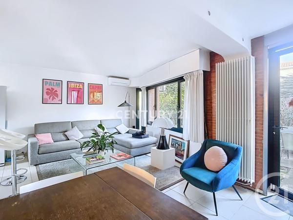 Maison à vendre  7 pièces - 350 m2 AUBAGNE - 13