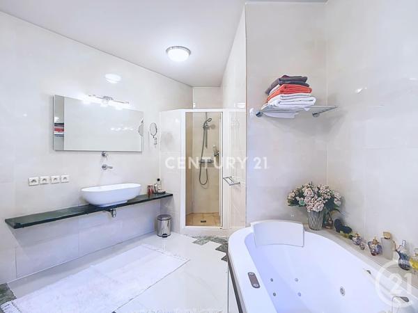 Maison à vendre  7 pièces - 350 m2 AUBAGNE - 13