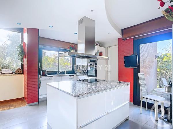 Maison à vendre  7 pièces - 350 m2 AUBAGNE - 13