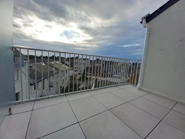 Beau T2 Hypercentre LA BAULE