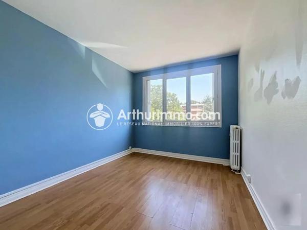 Vente                                                      Appartement
                        
                     4 pièces                      72 m2                     à Corbeil-Essonnes