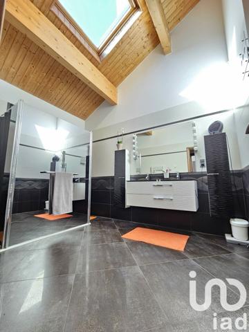 Pavillon 4 pièces de 164 m² à Haucourt-Moulaine (54860)