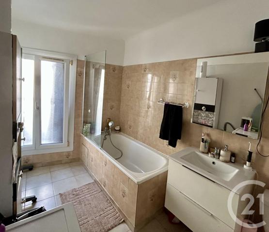 Immeuble à vendre  133 m2 NIMES - 30