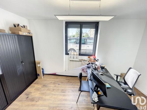 Location bureaux 100 m² Gond-Pontouvre