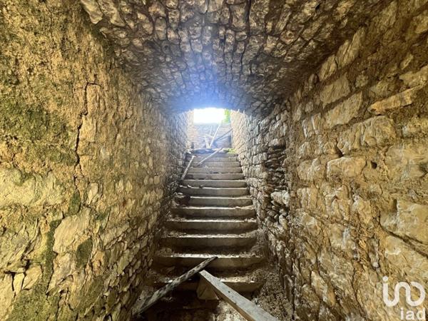 Maison 3 pièces de 135 m² à Berrias-et-Casteljau (07460)