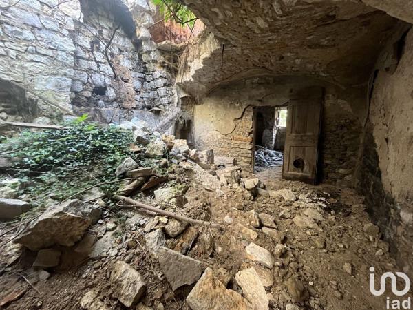 Maison 3 pièces de 135 m² à Berrias-et-Casteljau (07460)