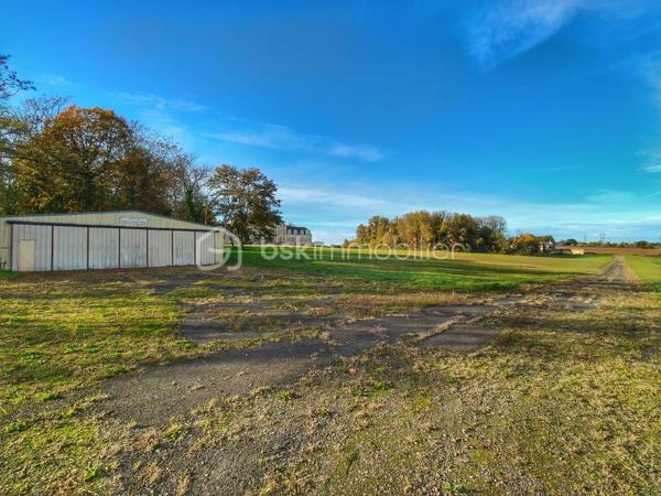 Chateau de 1 600 m²