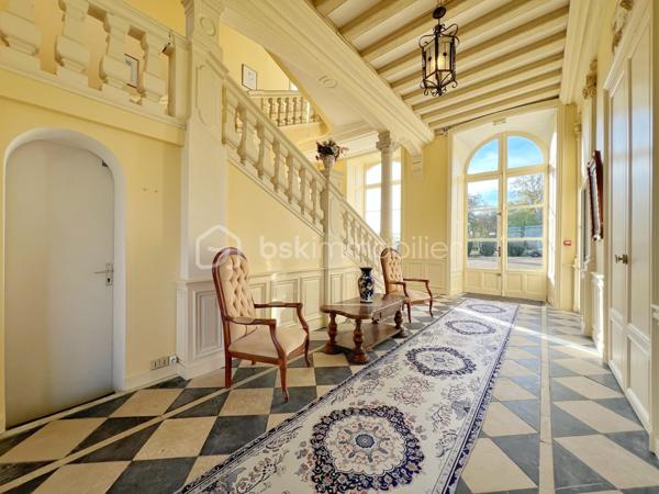 Chateau de 1 600 m²