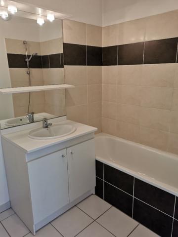 LOCATION d'un appartement F3 (55 m²) à ORTHEZ