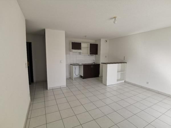 LOCATION d'un appartement F3 (55 m²) à ORTHEZ